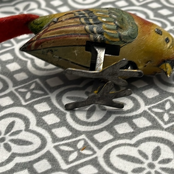 Antique (1930’s) DRGM German Tin Clockwork Bird with key still works!!! - Picture 7 of 9